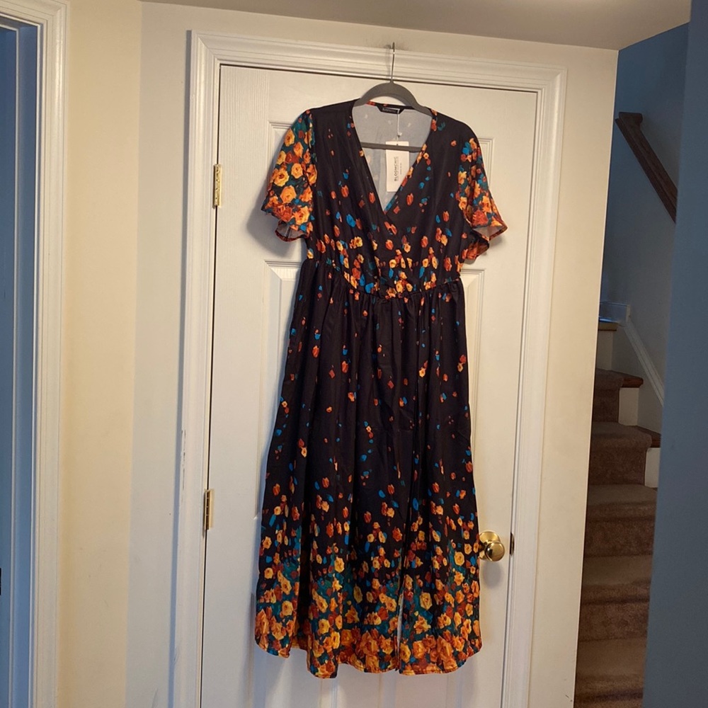 Brand New BloomChic Floral Wrap Dress… size 10 - Picture 1 of 6